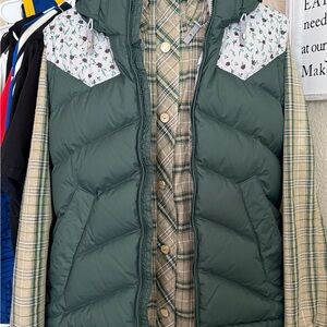 Nike woman snowboard jacket/vest